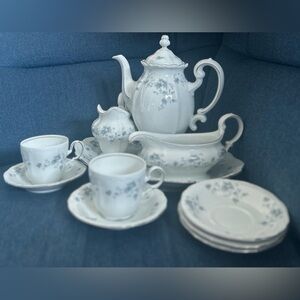 Haviland White Floral Tea Accessory